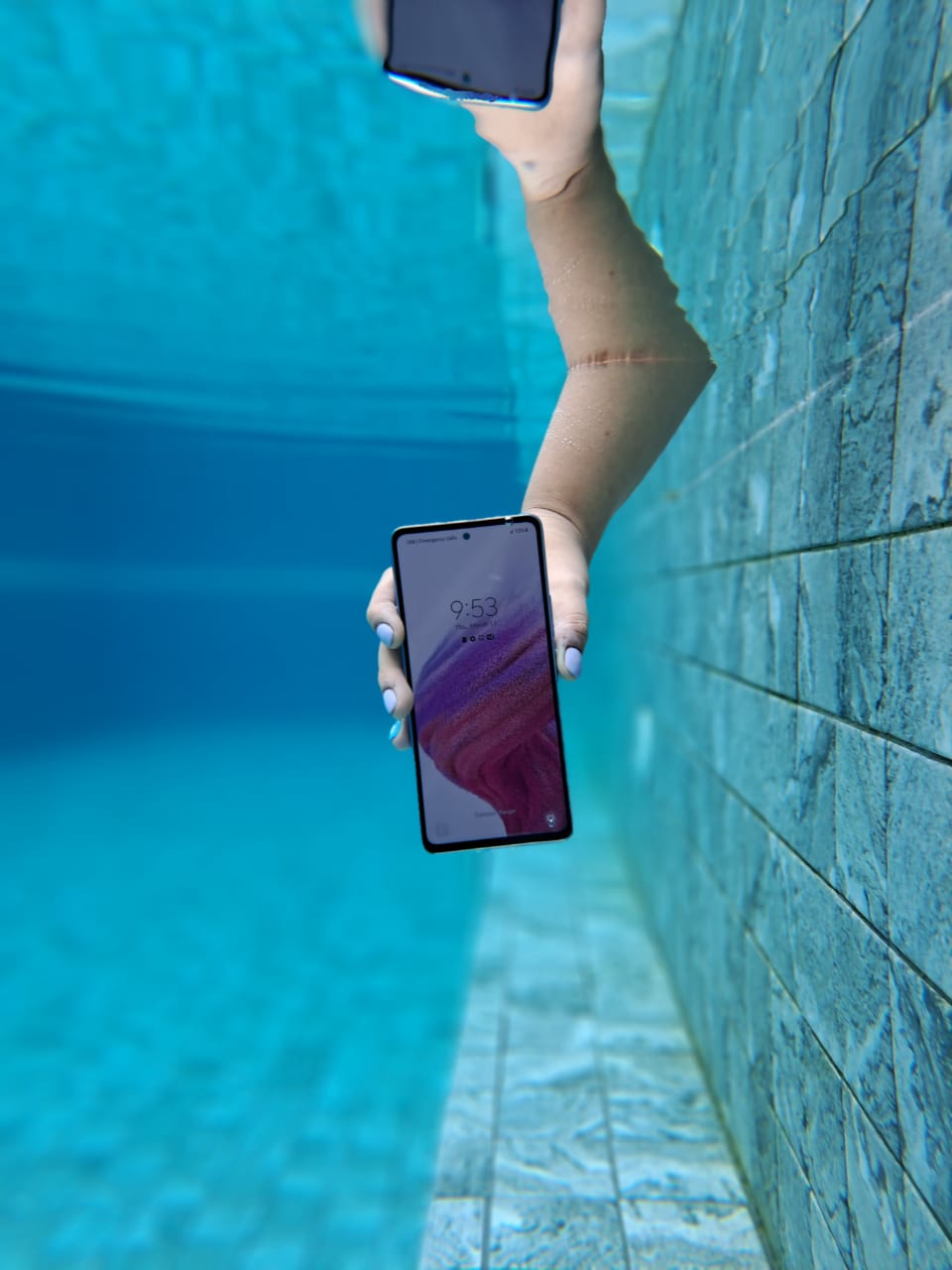 Bikin-konten-Awesome-Kamu-di-dalam-Air-dengan-Galaxy-A53-5G